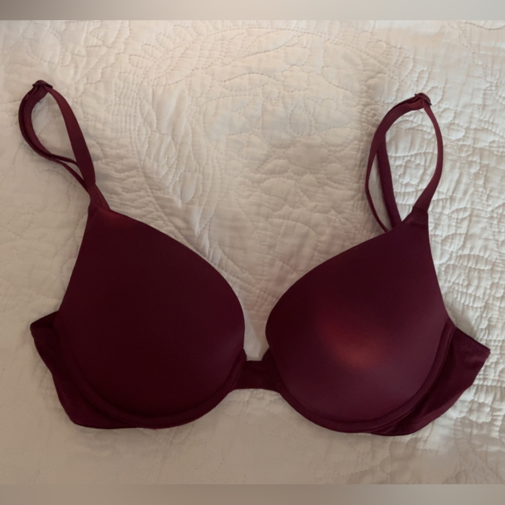 PINK Victoria's Secret Deep Red Bra